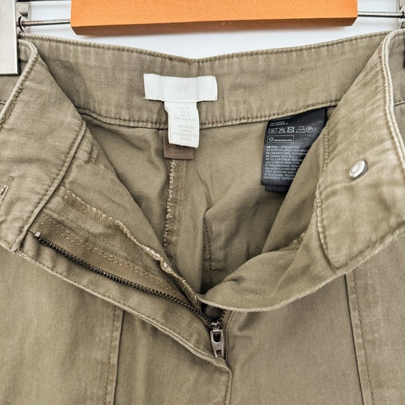 Straight Leg Cargo Pants - Picture 4 of 5